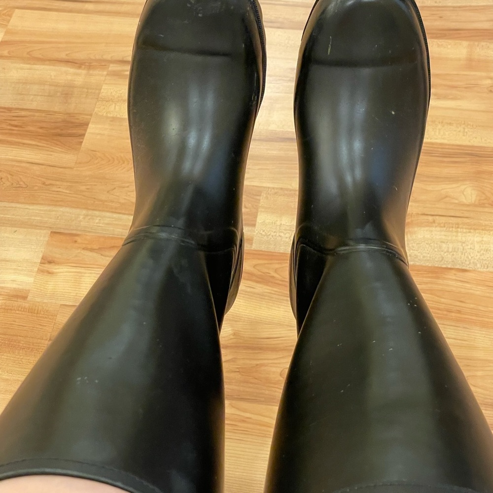Boots - Picture 6 of 6